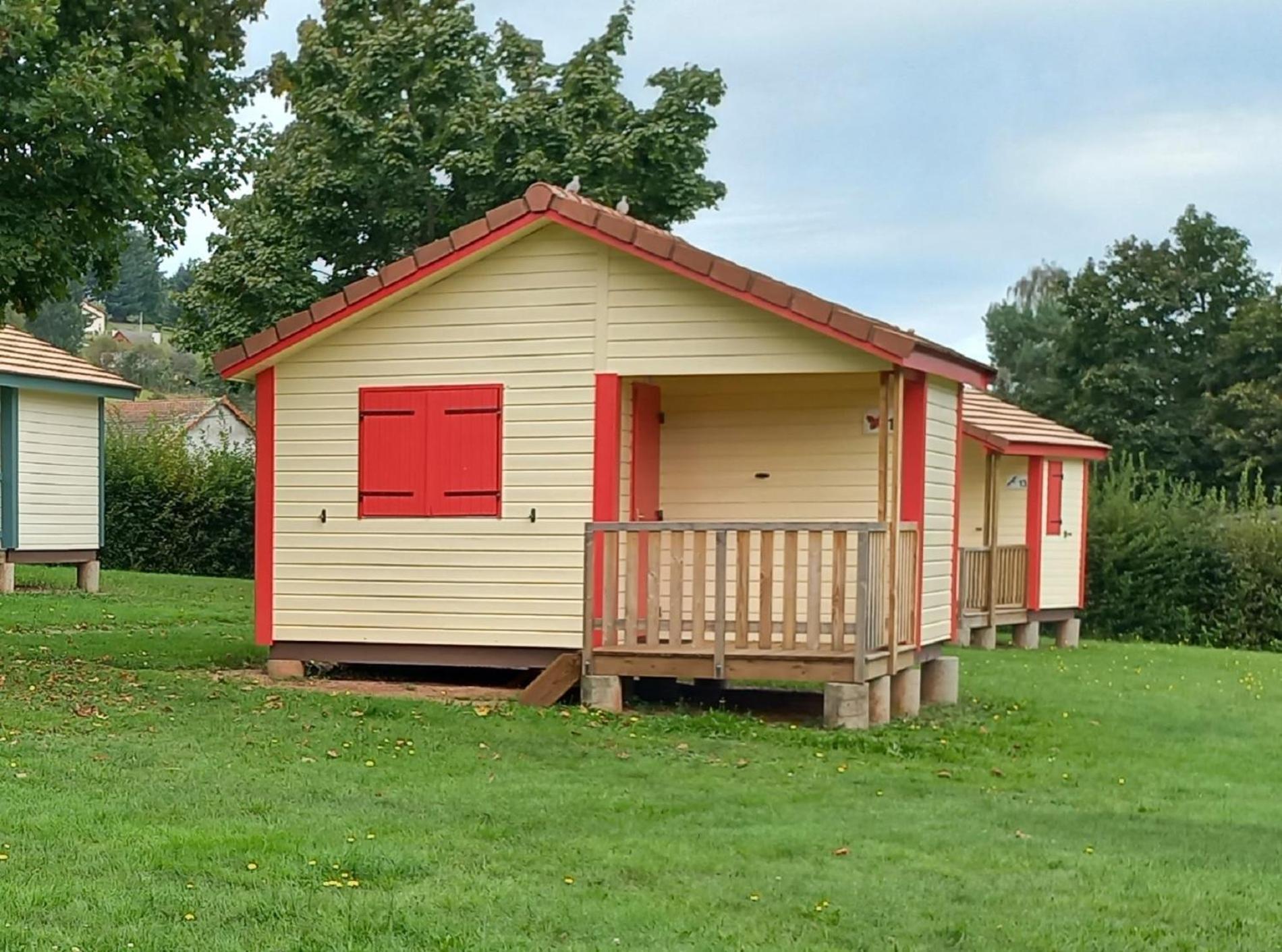 Camping Les Feuilles Chauffailles Exterior photo